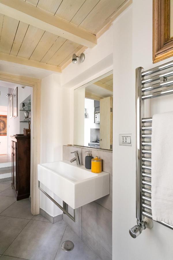 R.C. Cappellari Charming Campo De Fiori Apartment Рим Екстериор снимка